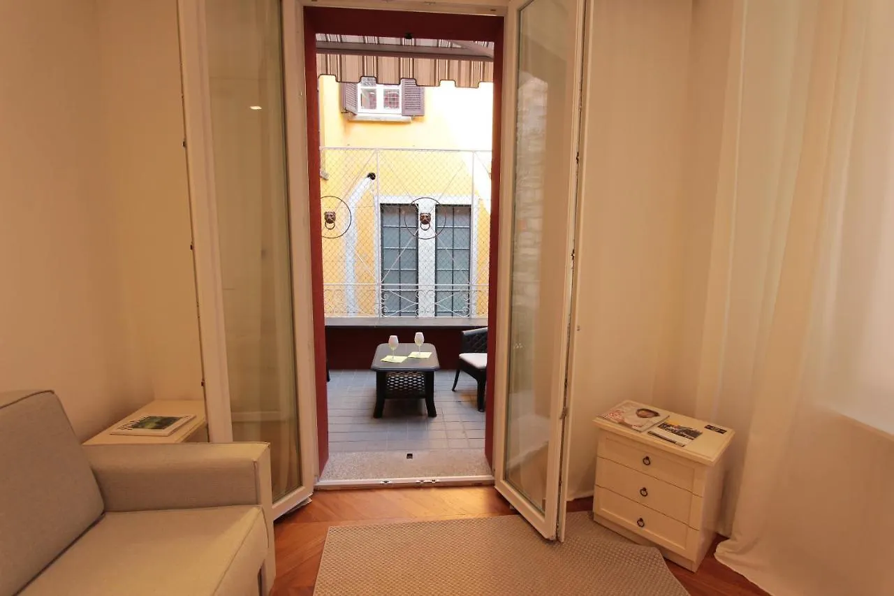Villa Casa Leonica Torno Ferienhaus